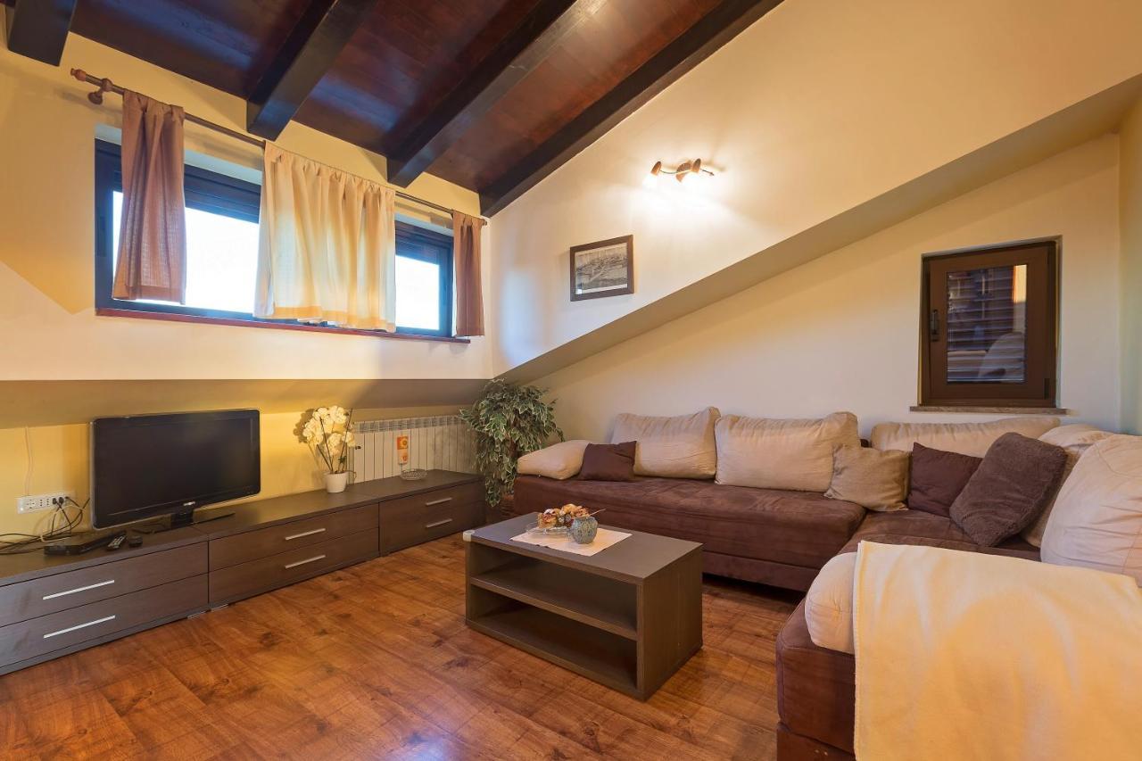 Apartmani Gilda Врсар Екстер'єр фото